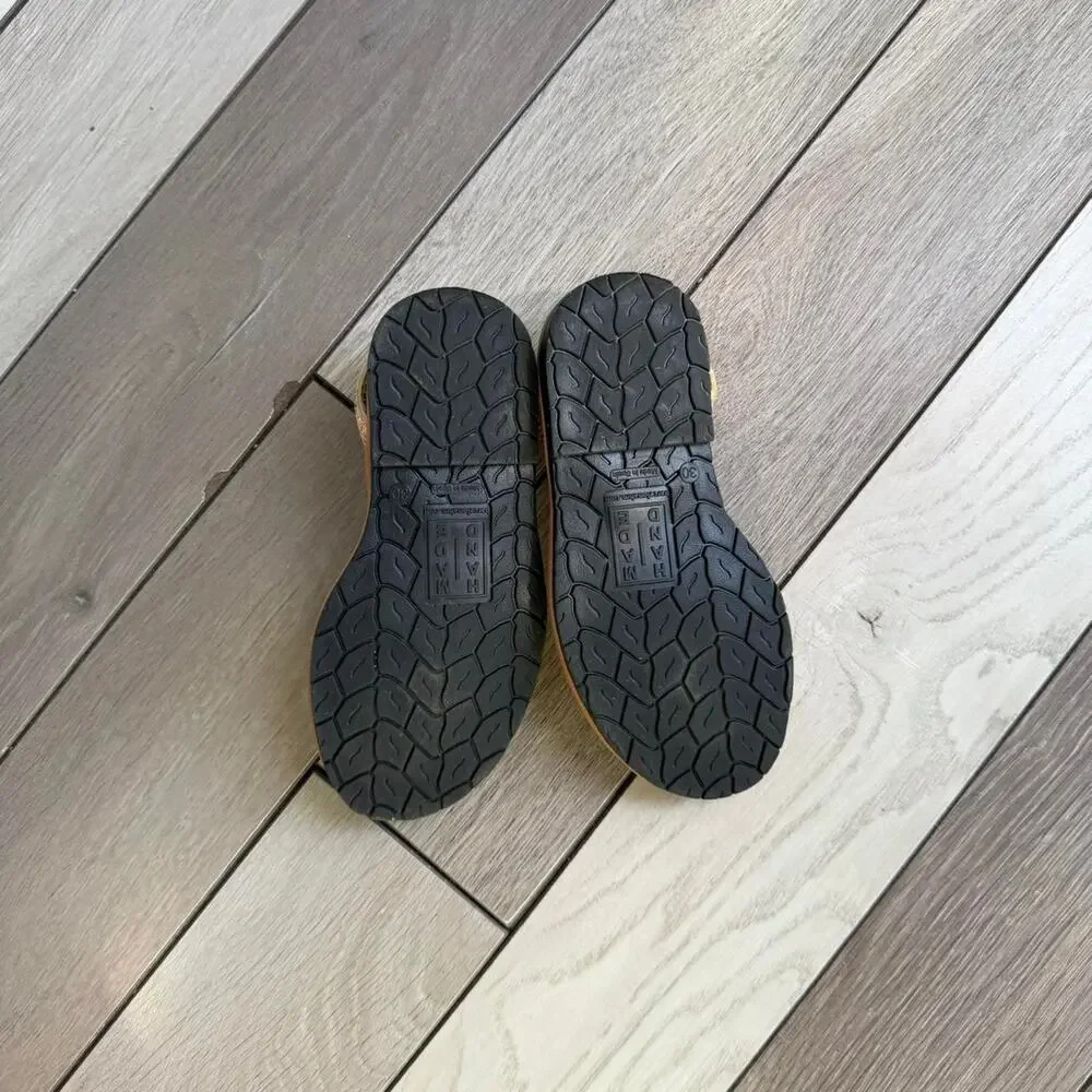 Handmade the brand colorful flat